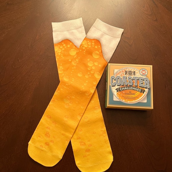 Gift set one pair of socks and beer coasters game 🍻🍺🧦 - Picture 2 of 6